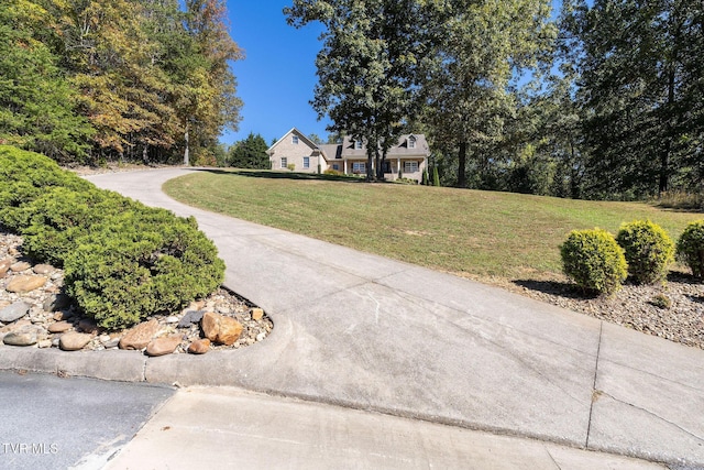 exterior space featuring a lawn