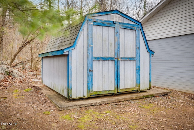 view of outdoor structure