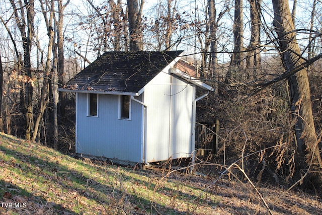 view of outdoor structure