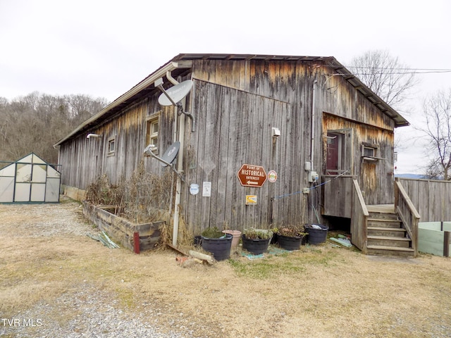 view of outbuilding