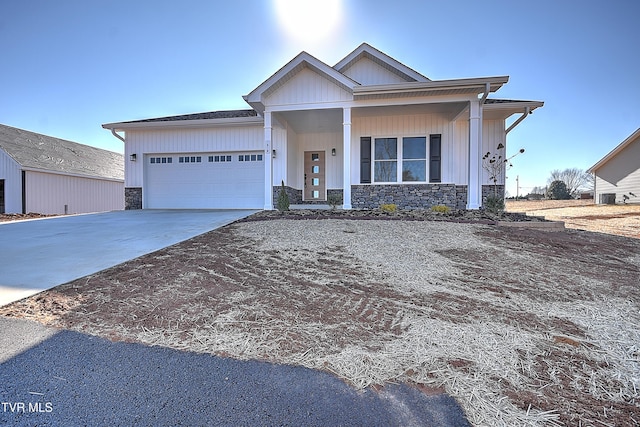 view of front of house with a garage