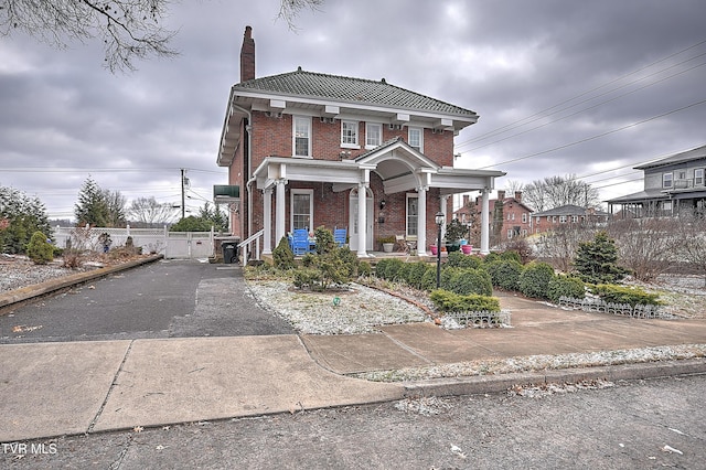 view of front of home