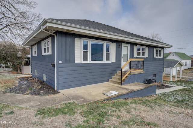 view of front of home featuring central AC unit