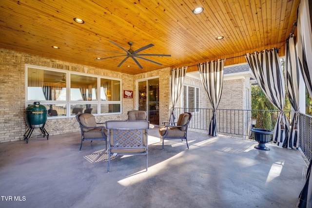 view of patio with ceiling fan