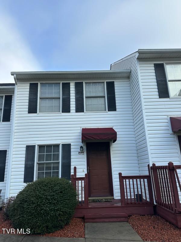 view of townhome / multi-family property