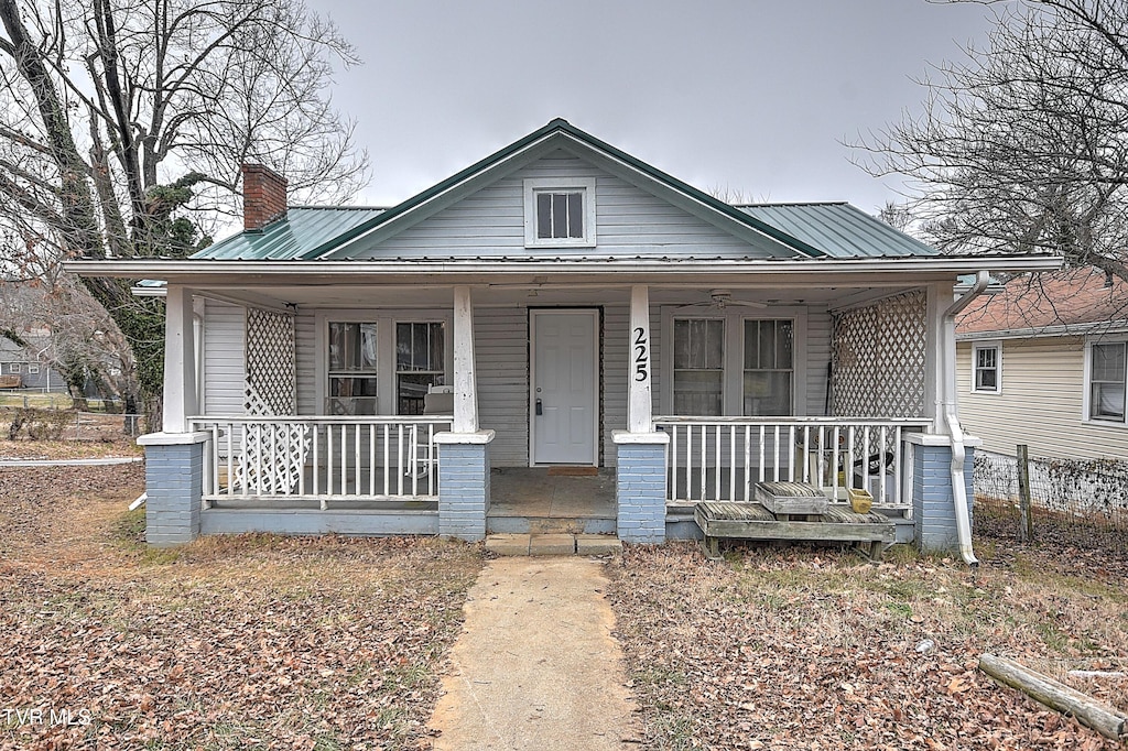 bungalow-style house featuring a porch