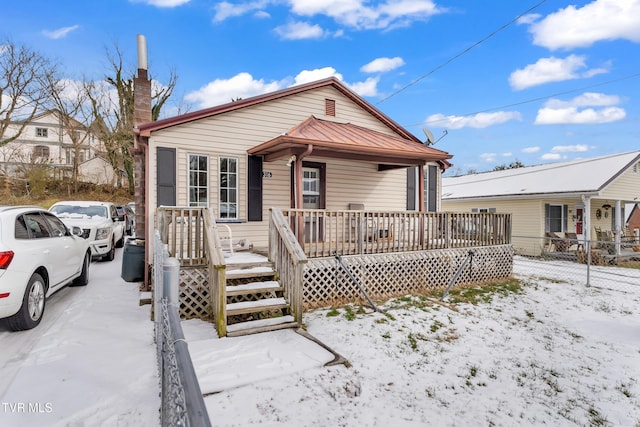 bungalow featuring covered porch