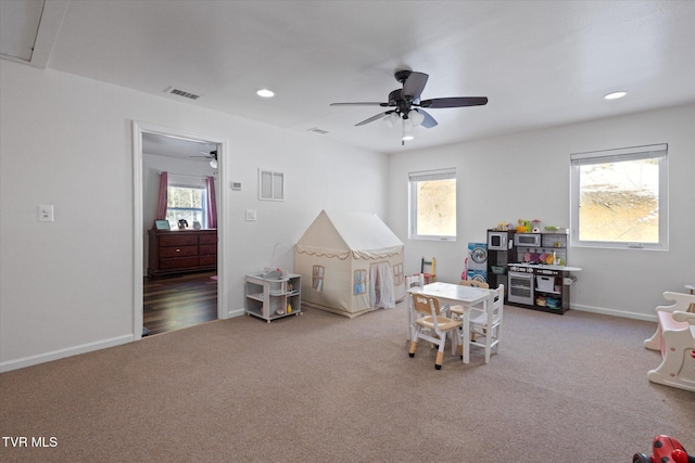 playroom with carpet flooring