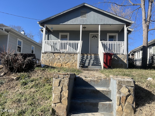 bungalow-style house with covered porch