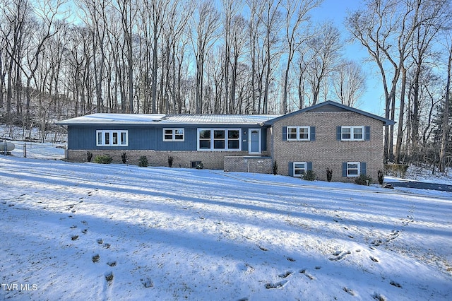 view of front of property