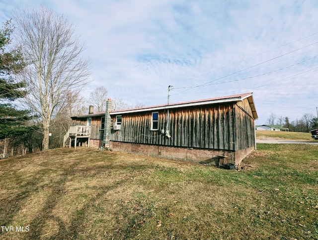 exterior space featuring a yard