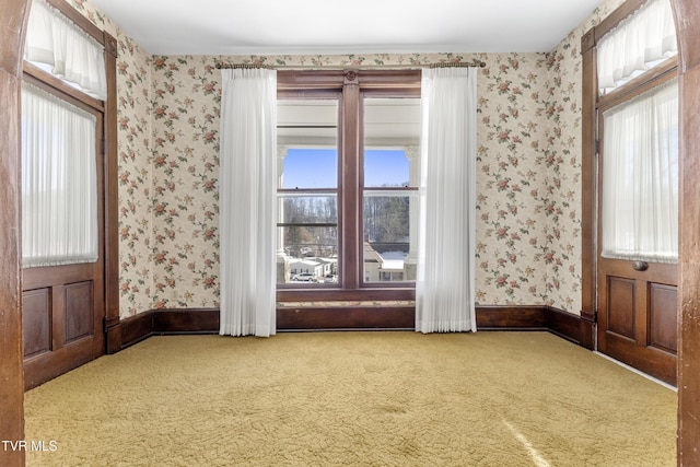 view of carpeted spare room