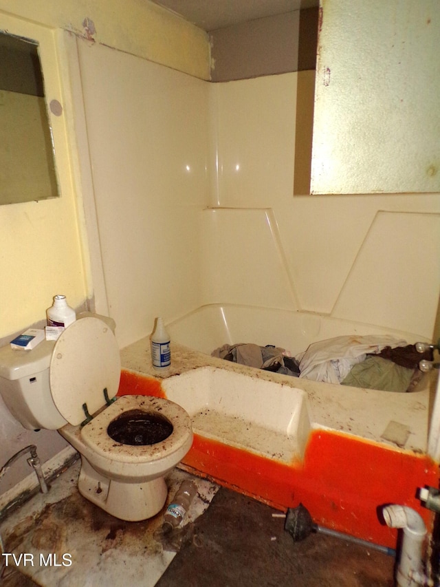 bathroom featuring toilet