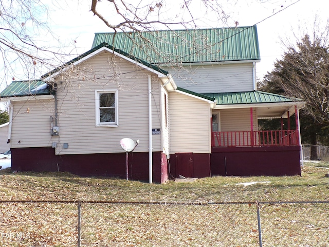 view of home's exterior