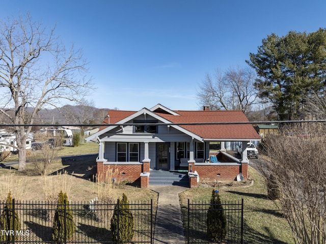 view of front of house with covered porch