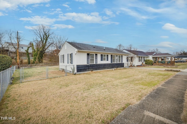 view of front of home with a front yard