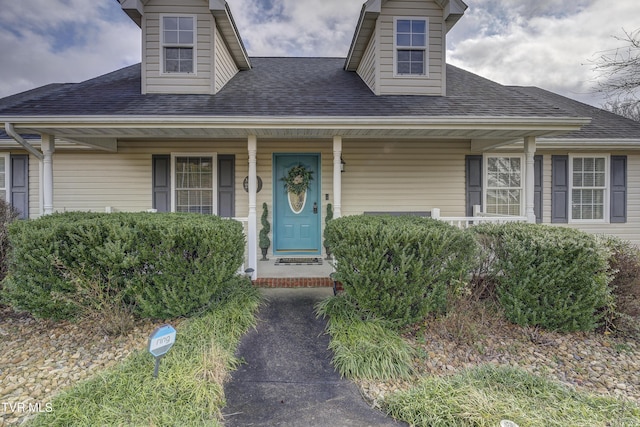 view of front of house featuring a porch