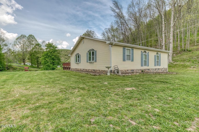 112 Conns Dr, Tazewell, VA 24651 - view of property exterior with a yard