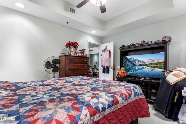 carpeted bedroom featuring ceiling fan