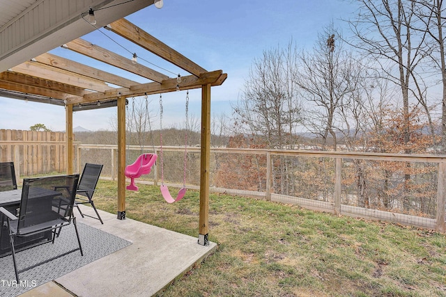 view of yard featuring a pergola and a patio area