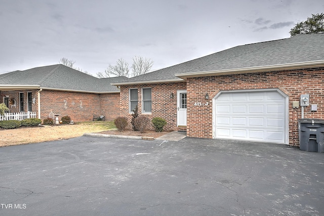 view of front facade with a garage