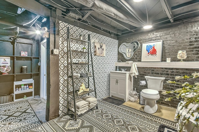 bathroom featuring toilet