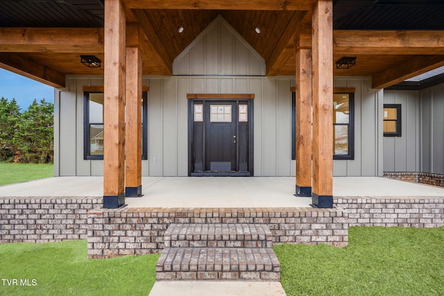 entrance to property with covered porch