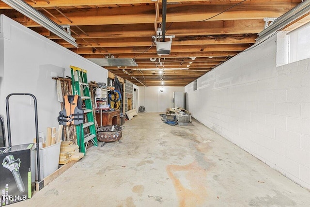 520 Heritage Ln, Jonesborough, TN 37659 - basement with a garage