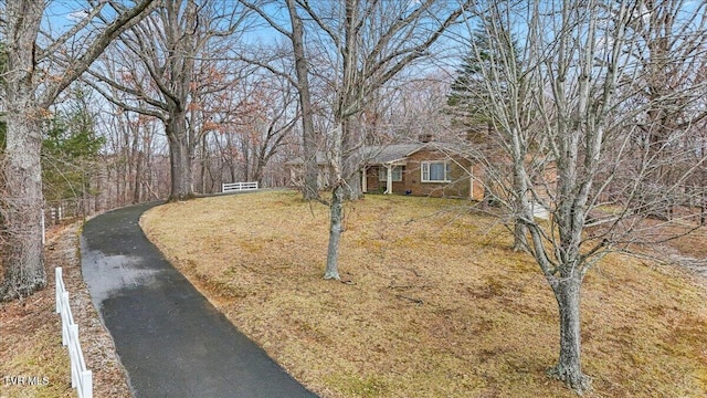 520 Heritage Ln, Jonesborough, TN 37659 - view of front of property with aphalt driveway, a front lawn, and brick siding