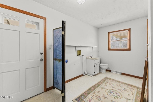 520 Heritage Ln, Jonesborough, TN 37659 - bathroom with baseboards, visible vents, toilet, a textured ceiling, and vanity