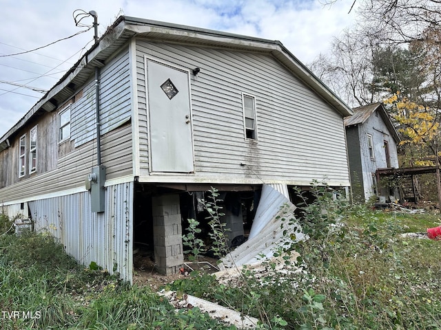 view of side of home