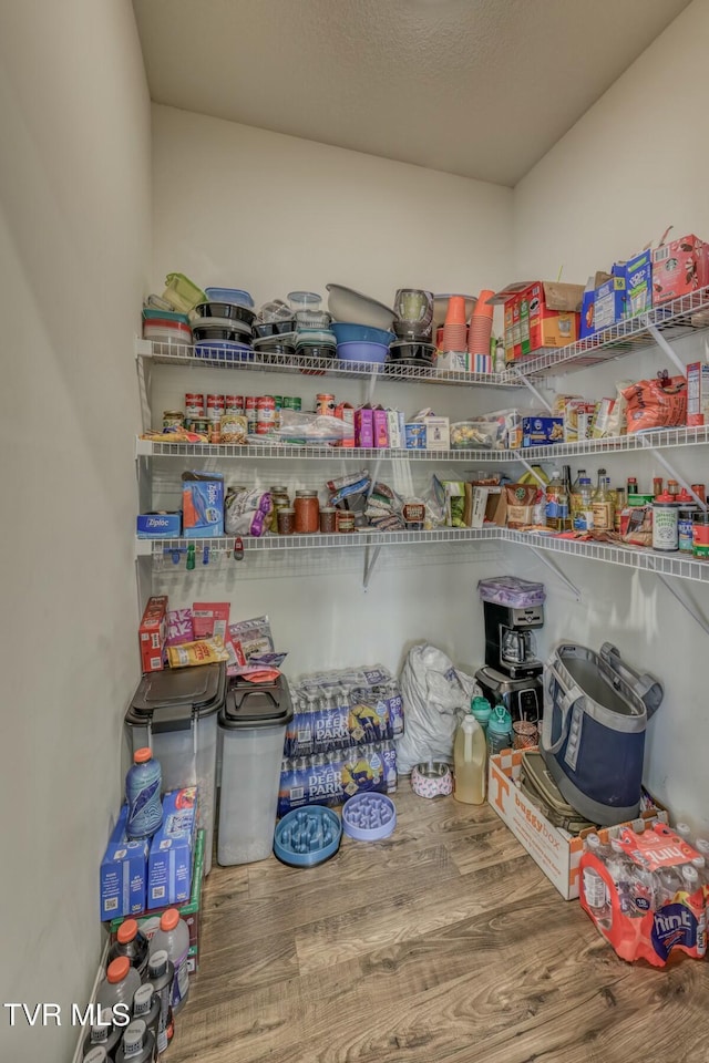 6758 Wildlife Cir, Piney Flats, TN 37686 - view of pantry
