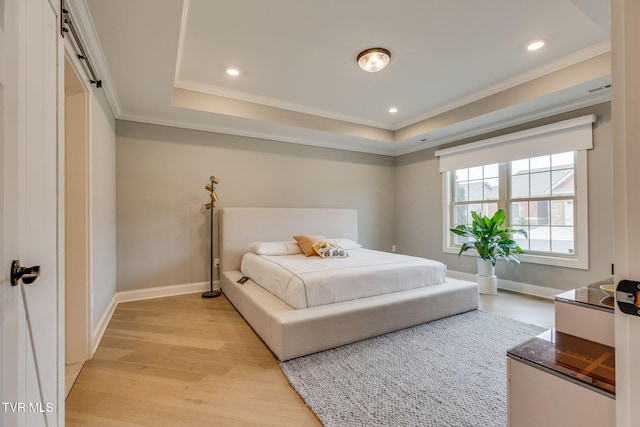 262 Harps Ln, Gray, TN 37615 - bedroom featuring light wood finished floors, a tray ceiling, baseboards, crown molding, and recessed lighting