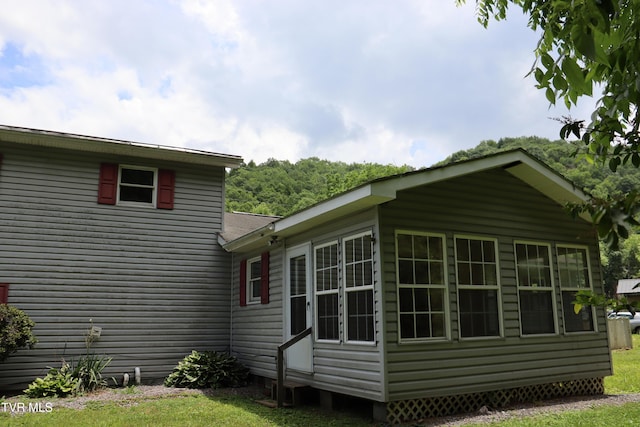 view of home's exterior