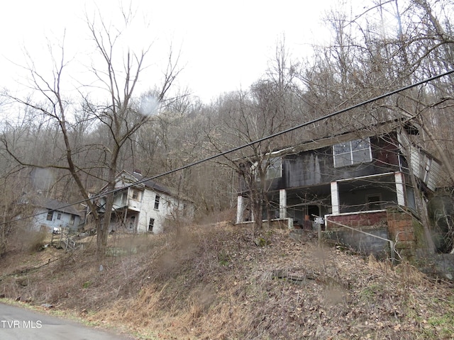 view of property exterior