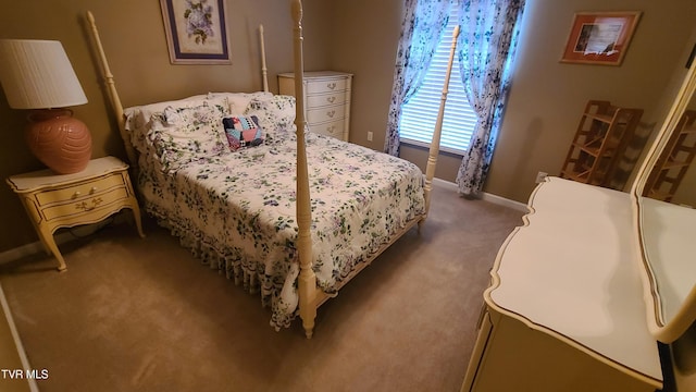 bedroom featuring carpet floors