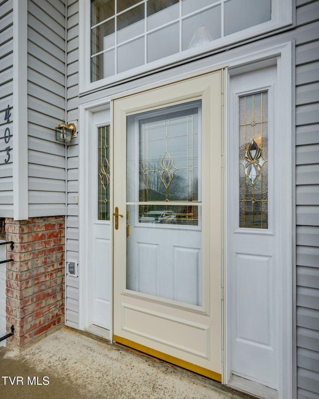 view of property entrance