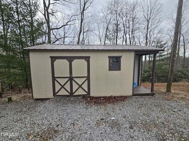 view of outbuilding