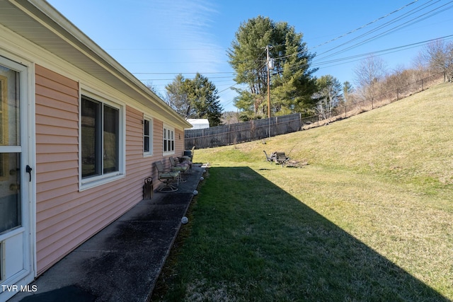 view of yard featuring a fenced backyard