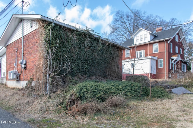 view of home's exterior