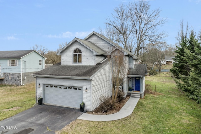 view of front facade with a front yard