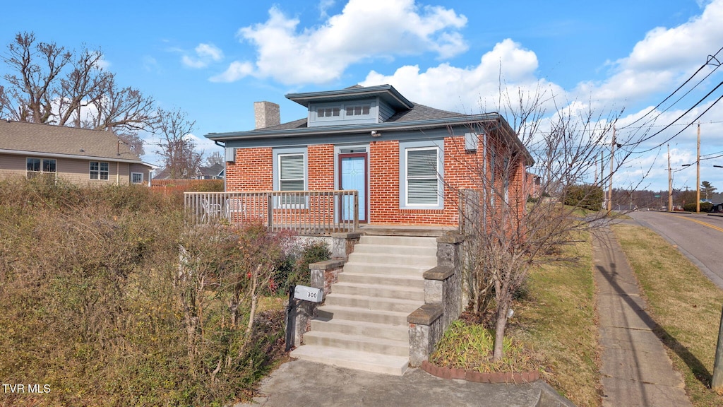 view of front of house