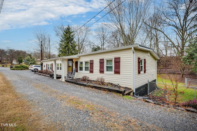 view of front of property