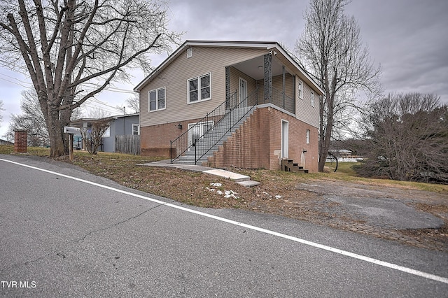 view of front of home