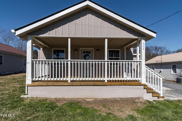 bungalow-style house with a porch