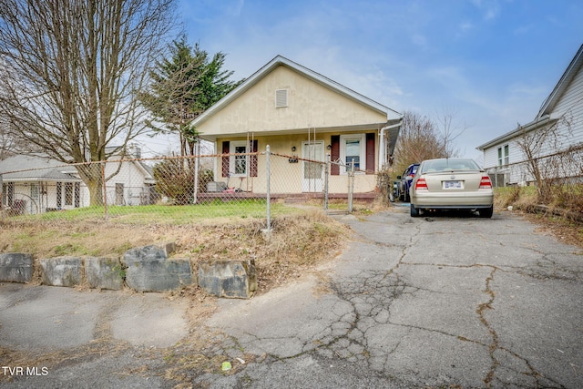 view of front of house with covered porch