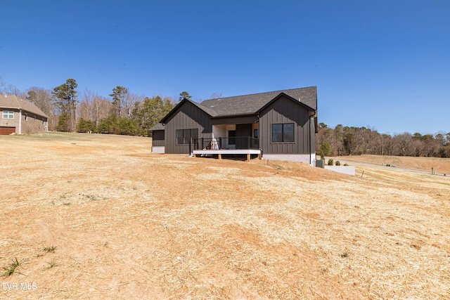 294 River Pointe Dr, Greeneville, TN 37743 - view of front of house featuring board and batten siding and roof with shingles