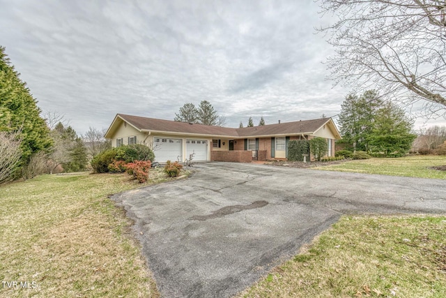 305 Overbrook Dr, Bristol, TN 37620 - ranch-style home with brick siding, aphalt driveway, an attached garage, and a front yard