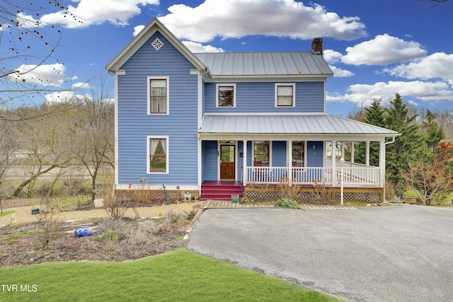 view of front facade with covered porch