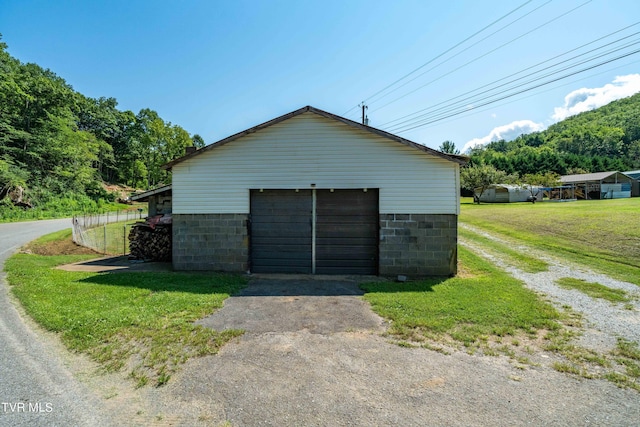 view of detached garage